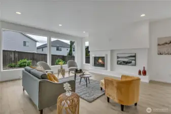 The huge windows allow light to pour in, and the exposure offers year-round natural light.
