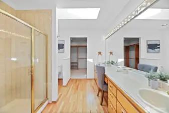 Owner's ensuite with space galore.