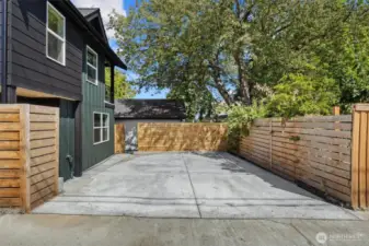 Private Driveway Parking with EV charging