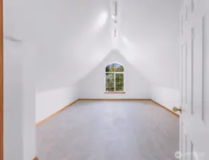 Bedroom #5 could also serve as artist's studio, yoga retreat or work-out room - many options!