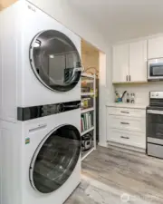 Full Washer and Dryer