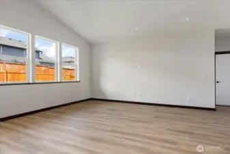 Photos of a similar house in the neighborhood