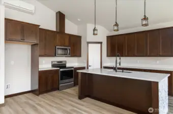 Photos of a similar house in the neighborhood