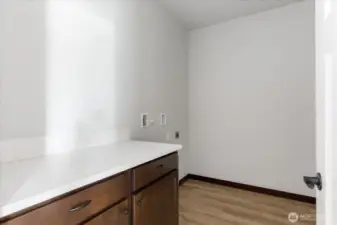 Photos of a similar house in the neighborhood