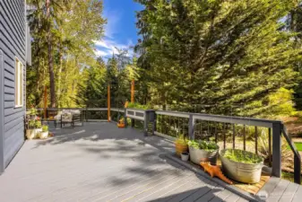 Designed for comfort and style, it’s the ultimate setting for unforgettable gatherings or peaceful moments of solitude.