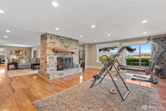 2nd Living room