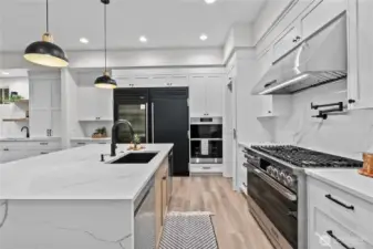 Dacor 48 inch dual-fuel steam range & Griddle