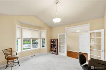 Office/Den/ Optional 3rd bedroom. closet would go left of door