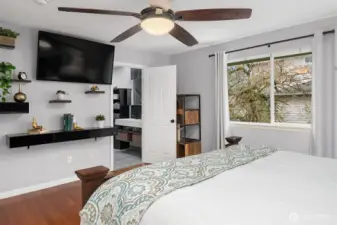 Primary Bedroom on 2nd Floor w NEW Ensuite Bathroom & Walkin Closet