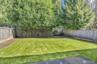 Unit A - Beautiful, spacious fenced backyard!