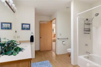 Second upstairs bathroom