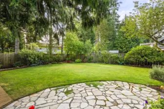 Flagstone patio