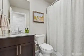 Upper Level Full Bath