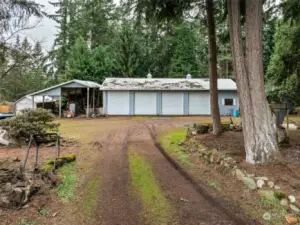 Detached shop with pellet stove.  detached RV carport