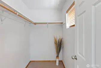 Bed 3 Walk-In