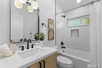 Full Bathroom in Hallway