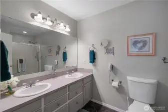 Primary ensuite.