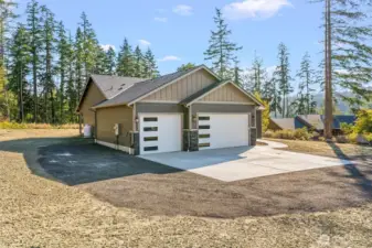 Plenty of Room for RV/Boat Parking