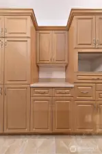 TONS of storage in this kitchen!