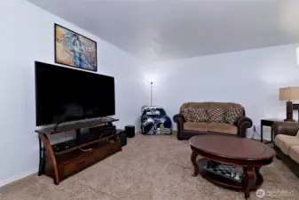 But wait, there's MORE!  This is the 1,100sf apartment above the garage! Most all of these furnishings can stay if you want them!
