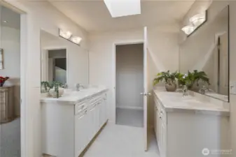 Full Jack and Jill Bathroom upstairs