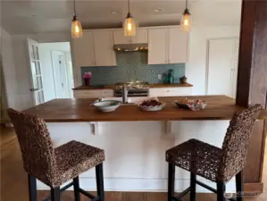 Great kitchen for sharing the love of cooking