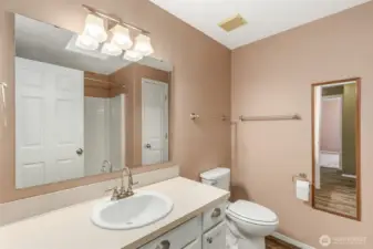 The full hall bath with tub.