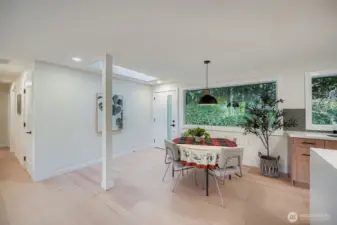 additional informal dining table.