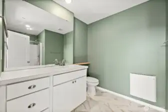 2nd Bedroom Private Bath